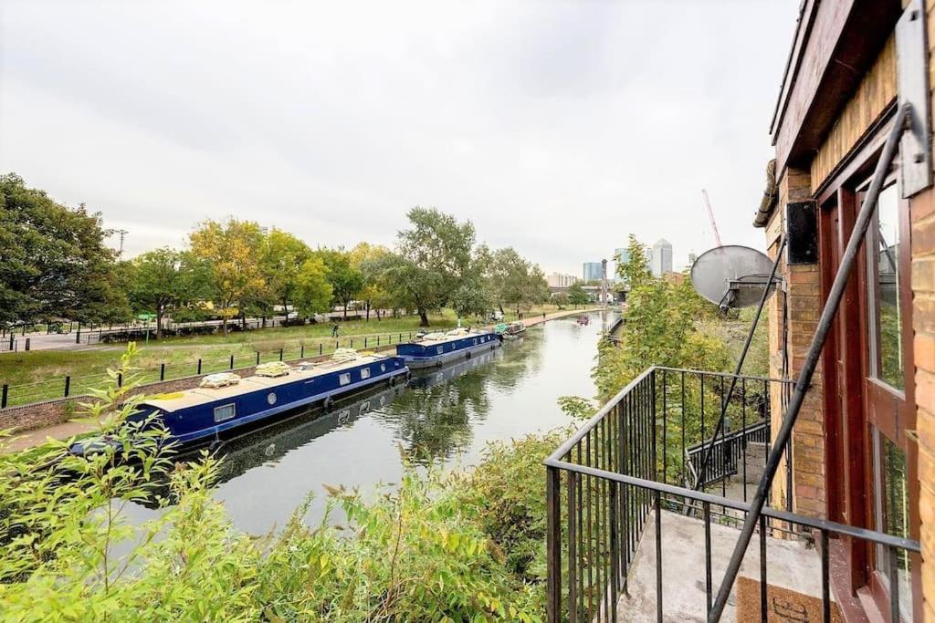 Amazing Location - City Of London- 2 Bedroom Stunning Canal View House With Private Garden,Parking & Balcony Luaran gambar