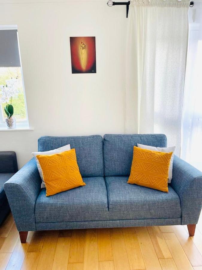 Amazing Location - City Of London- 2 Bedroom Stunning Canal View House With Private Garden,Parking & Balcony Luaran gambar