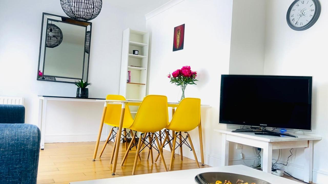 Amazing Location - City Of London- 2 Bedroom Stunning Canal View House With Private Garden,Parking & Balcony Luaran gambar