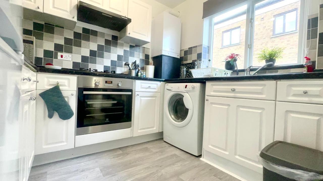 Amazing Location - City Of London- 2 Bedroom Stunning Canal View House With Private Garden,Parking & Balcony Luaran gambar