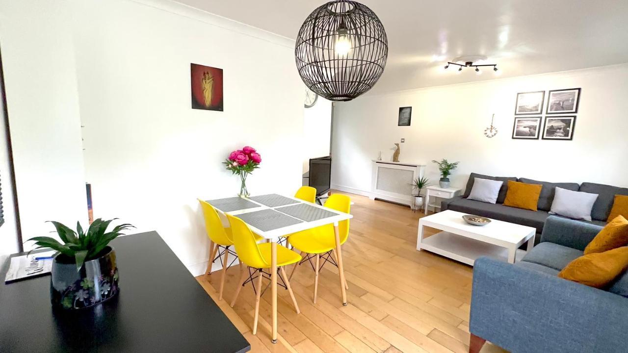 Amazing Location - City Of London- 2 Bedroom Stunning Canal View House With Private Garden,Parking & Balcony Luaran gambar