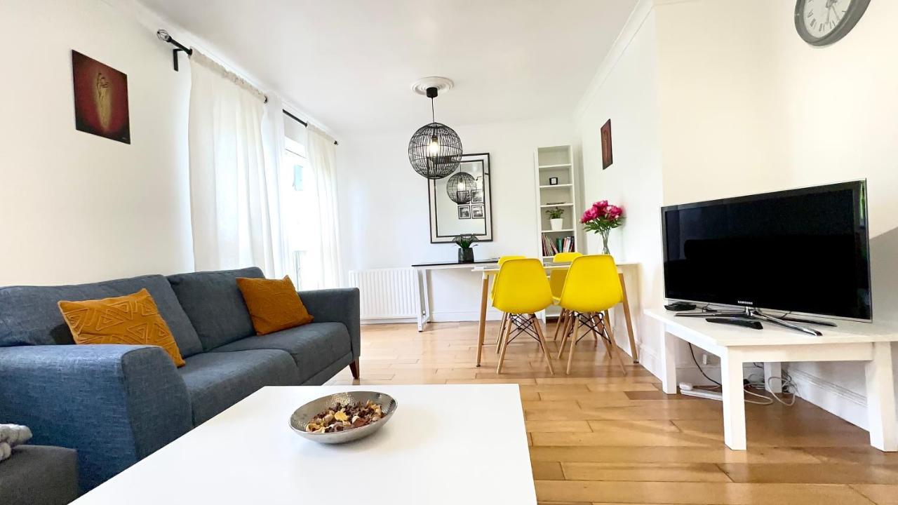 Amazing Location - City Of London- 2 Bedroom Stunning Canal View House With Private Garden,Parking & Balcony Luaran gambar