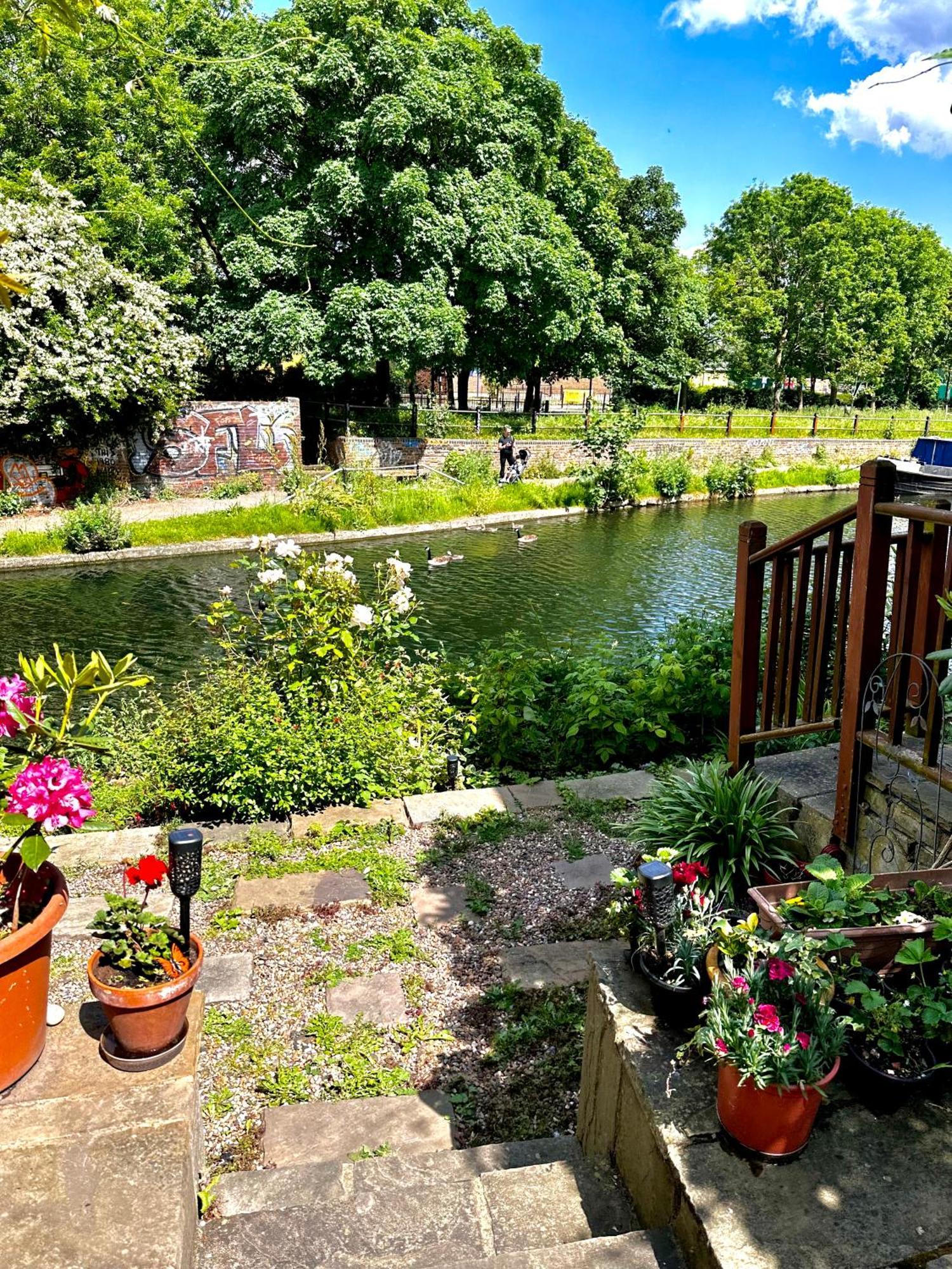 Amazing Location - City Of London- 2 Bedroom Stunning Canal View House With Private Garden,Parking & Balcony Luaran gambar