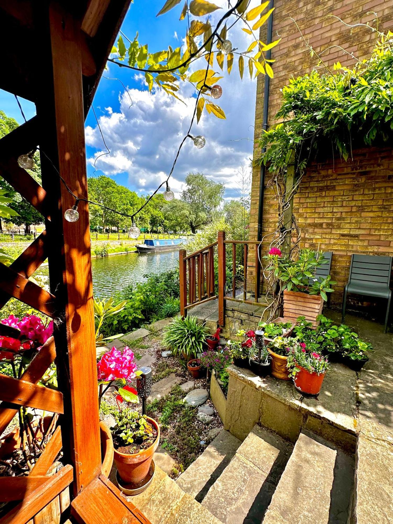 Amazing Location - City Of London- 2 Bedroom Stunning Canal View House With Private Garden,Parking & Balcony Luaran gambar
